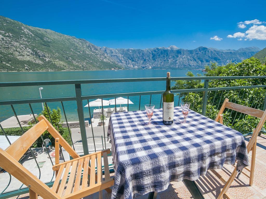Apartments Iva Kotor Bagian luar foto
