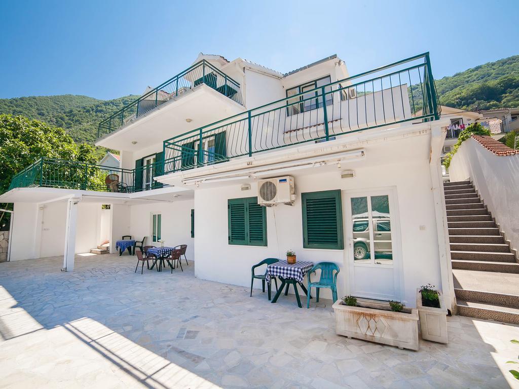 Apartments Iva Kotor Bagian luar foto